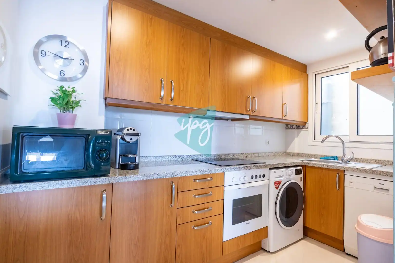 Cocina de Apartamento de alquiler en Estepona con Aire acondicionado, Calefacción y Amueblado