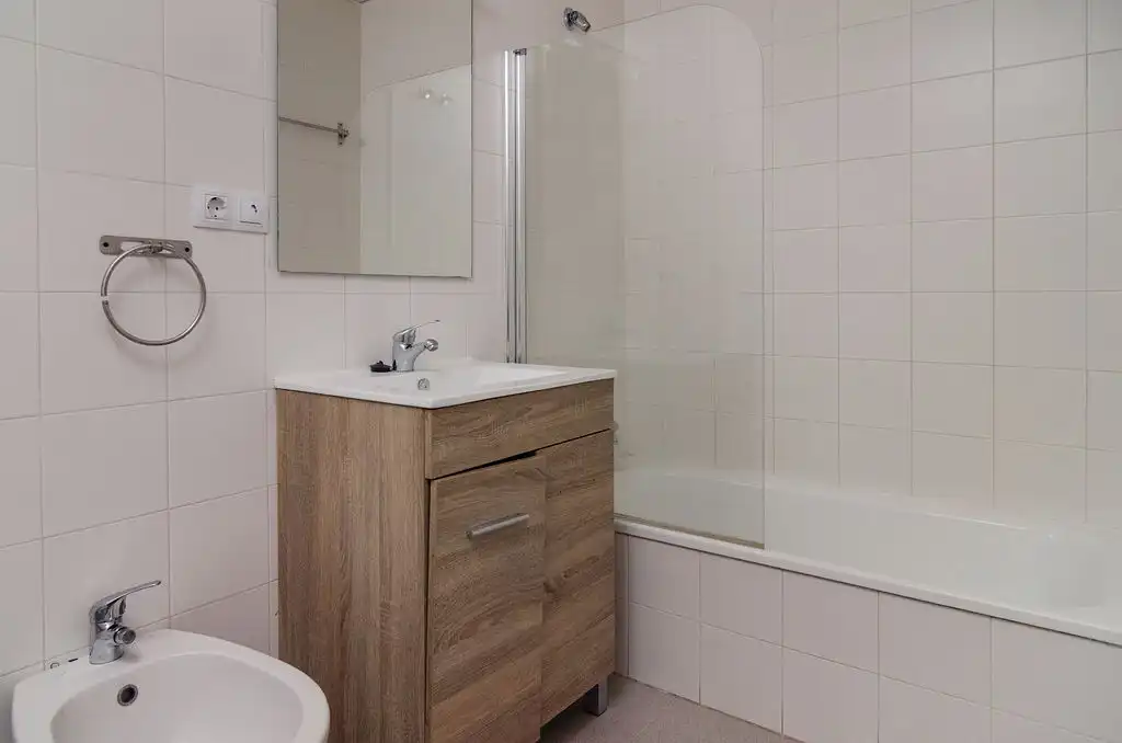 Piso en venta en C/ Dr Santiago Ramón y Cajal, Puertas del sur - Guadabajaque
