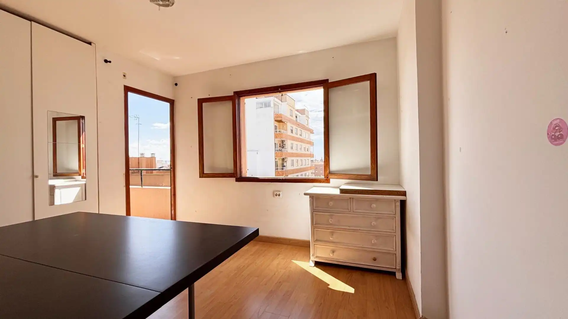 Piso con terraza en venta en Calle COLUBI, imagen 19