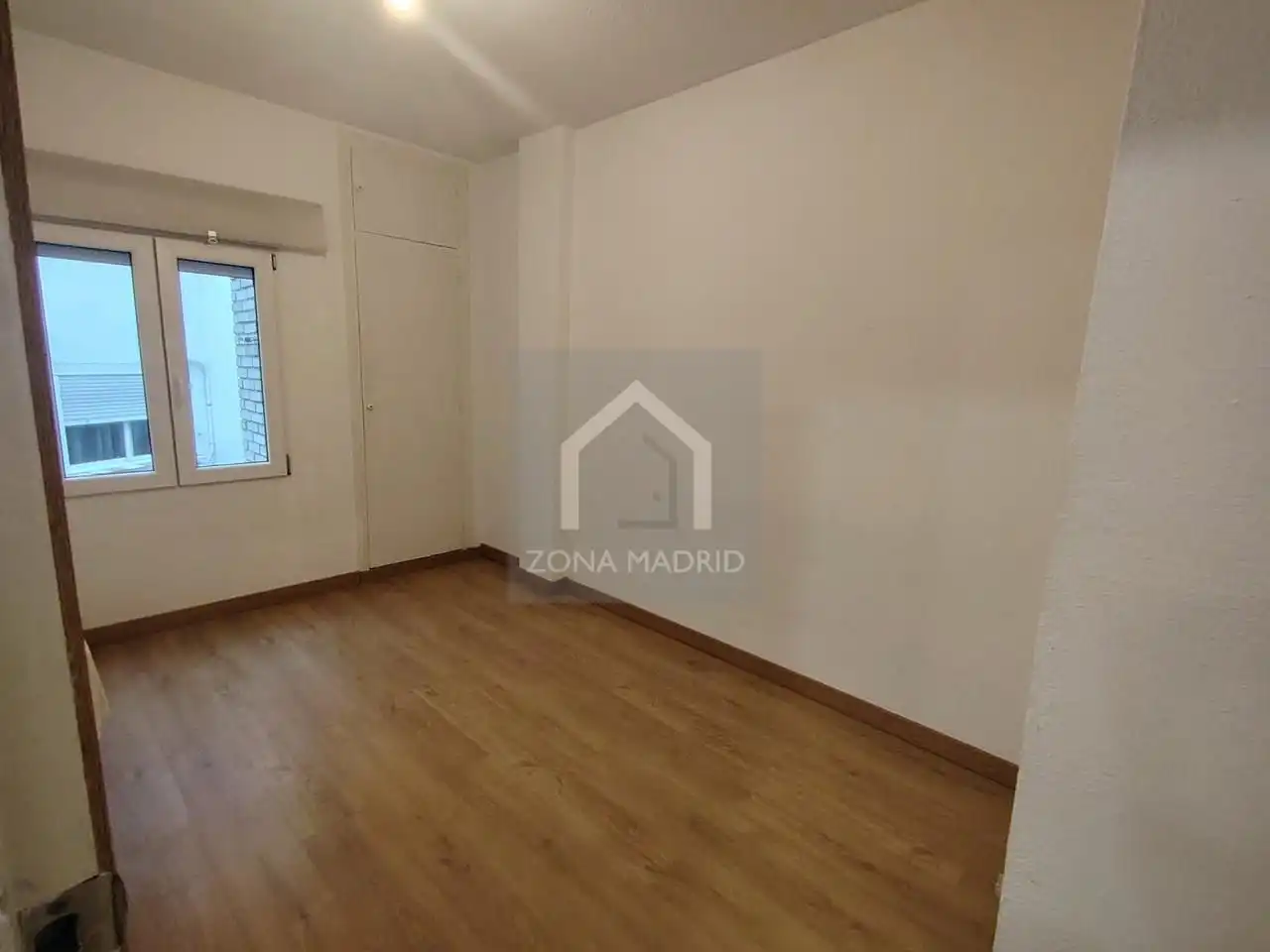 Habitación de Piso en venta en Madrid con Terraza
