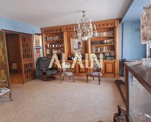Living room of Flat for sale in  Valencia Capital  with Air Conditioner, Heating and Parquet flooring