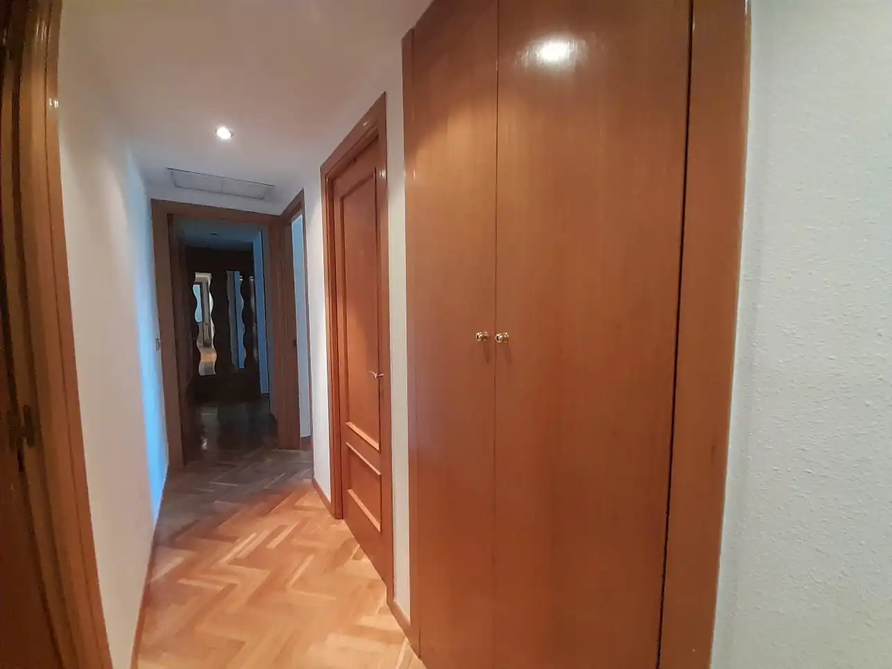 Flat for sale in Madrid  with Air Conditioner, Heating and Storage room