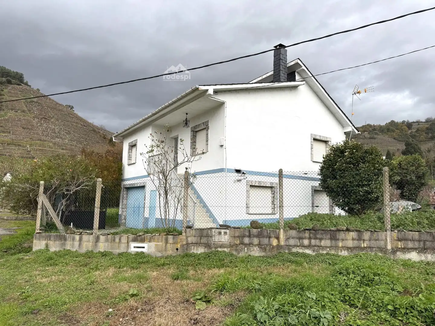 Vista exterior de Casa o chalet en venta en A Teixeira  con Trastero y Amueblado