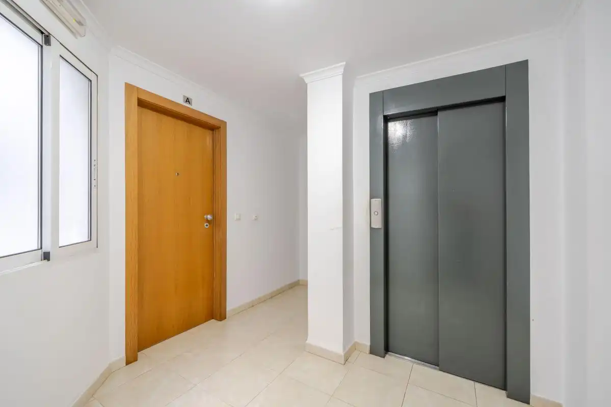 Flat for sale in Dénia  with Air Conditioner, Heating and Storage room