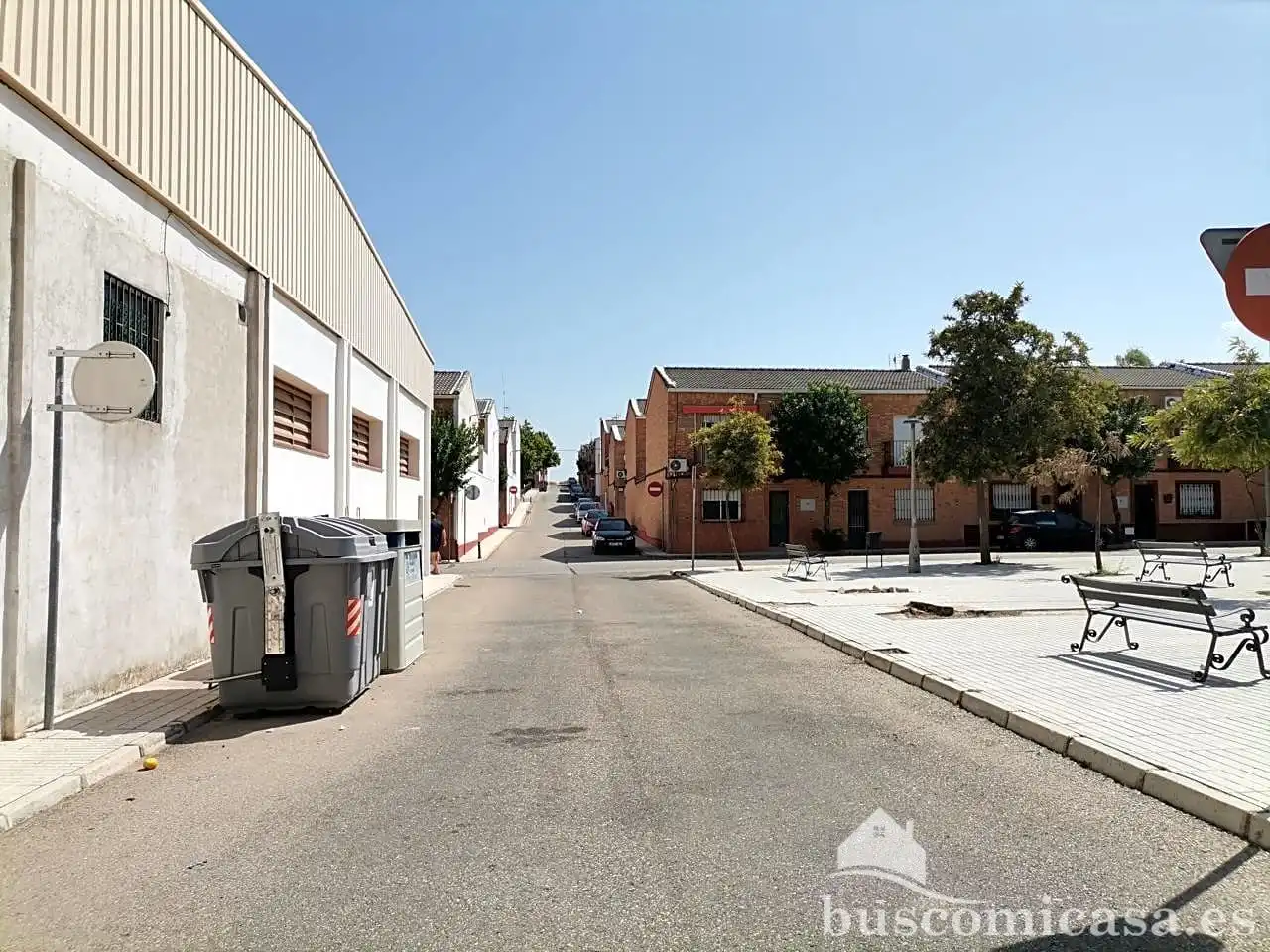 Vista exterior de Casa o xalet en venda en Linares amb Terrassa i Balcó