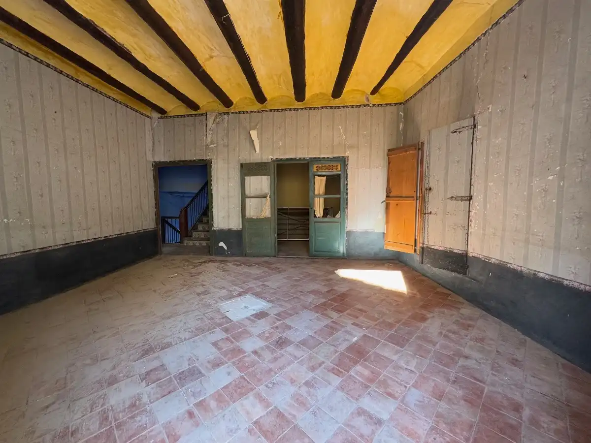 Casa adosada en venda en Castelserás amb Balcó