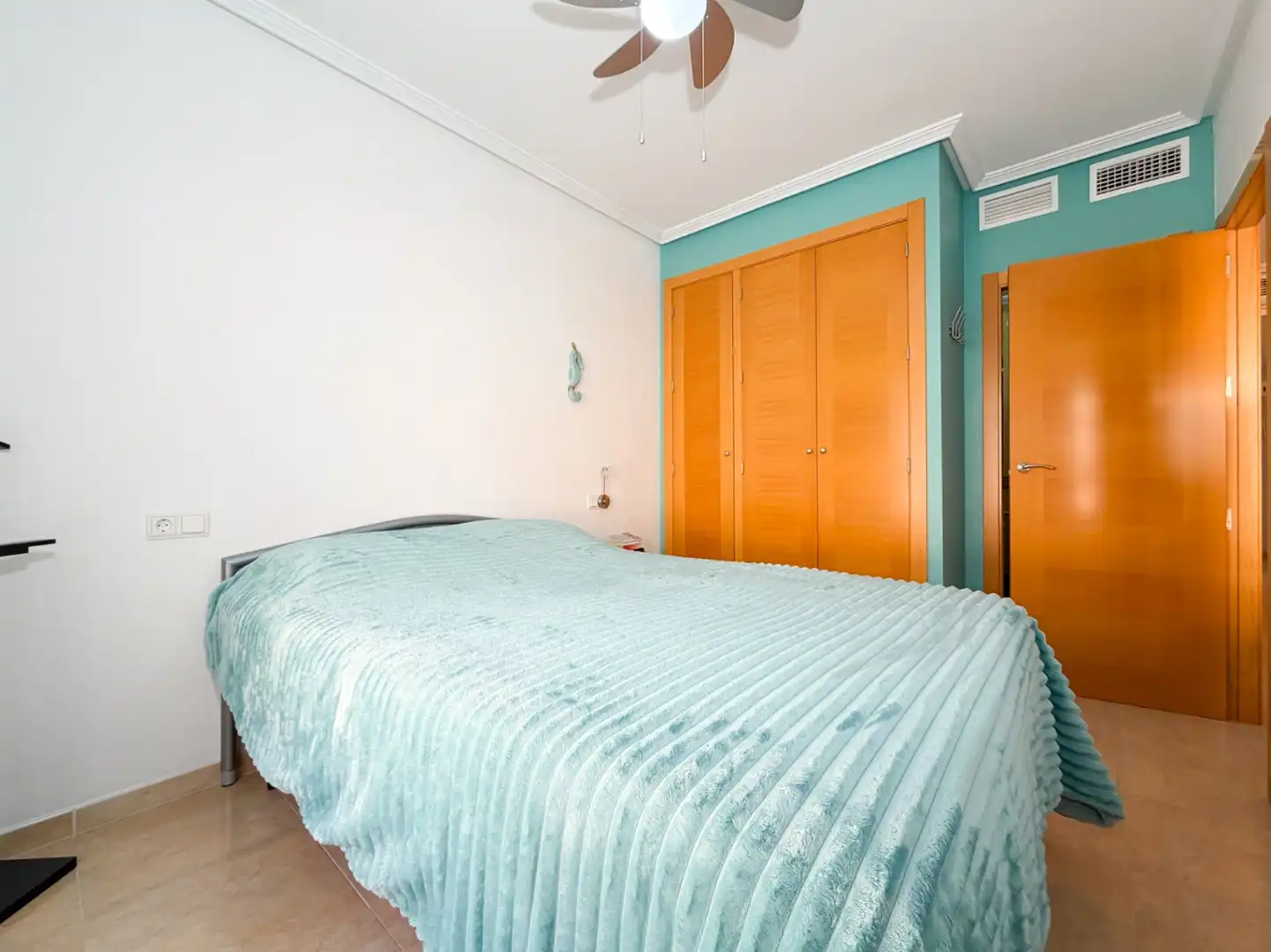 Bedroom of Attic for sale in Campello Playa