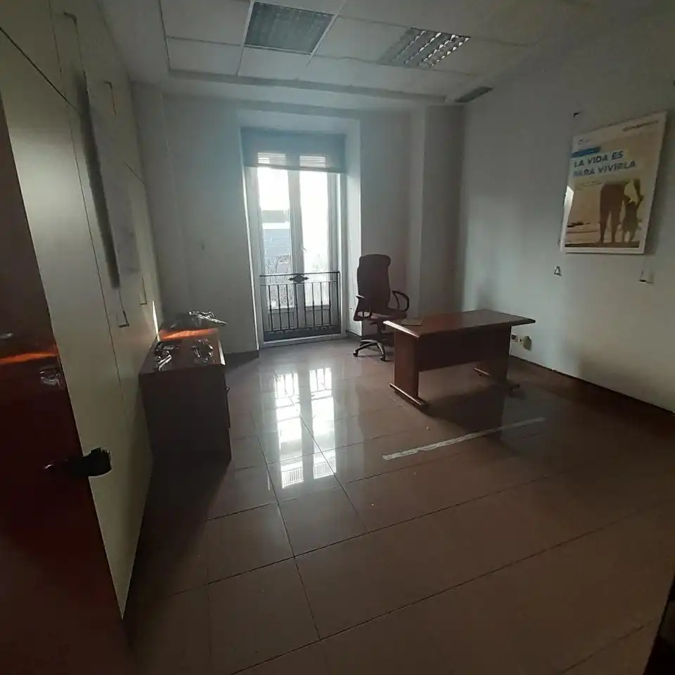Oficina amb ascensor de lloguer a De Pereda, imagen 10