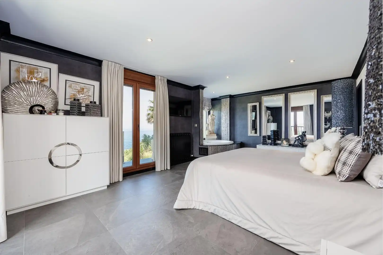 Bedroom of Houses for sale in Oia  with Air Conditioner, Heating and Private garden