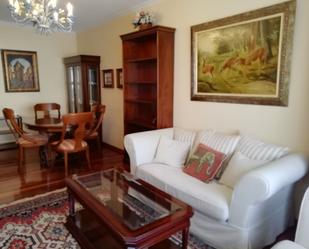 Living room of Flat to rent in Lugo Capital  with Heating, Parquet flooring and Furnished