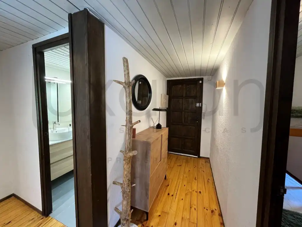 Apartamento en venta en Naut Aran