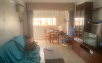 Living room of Apartment for sale in Vélez-Málaga  with Community pool