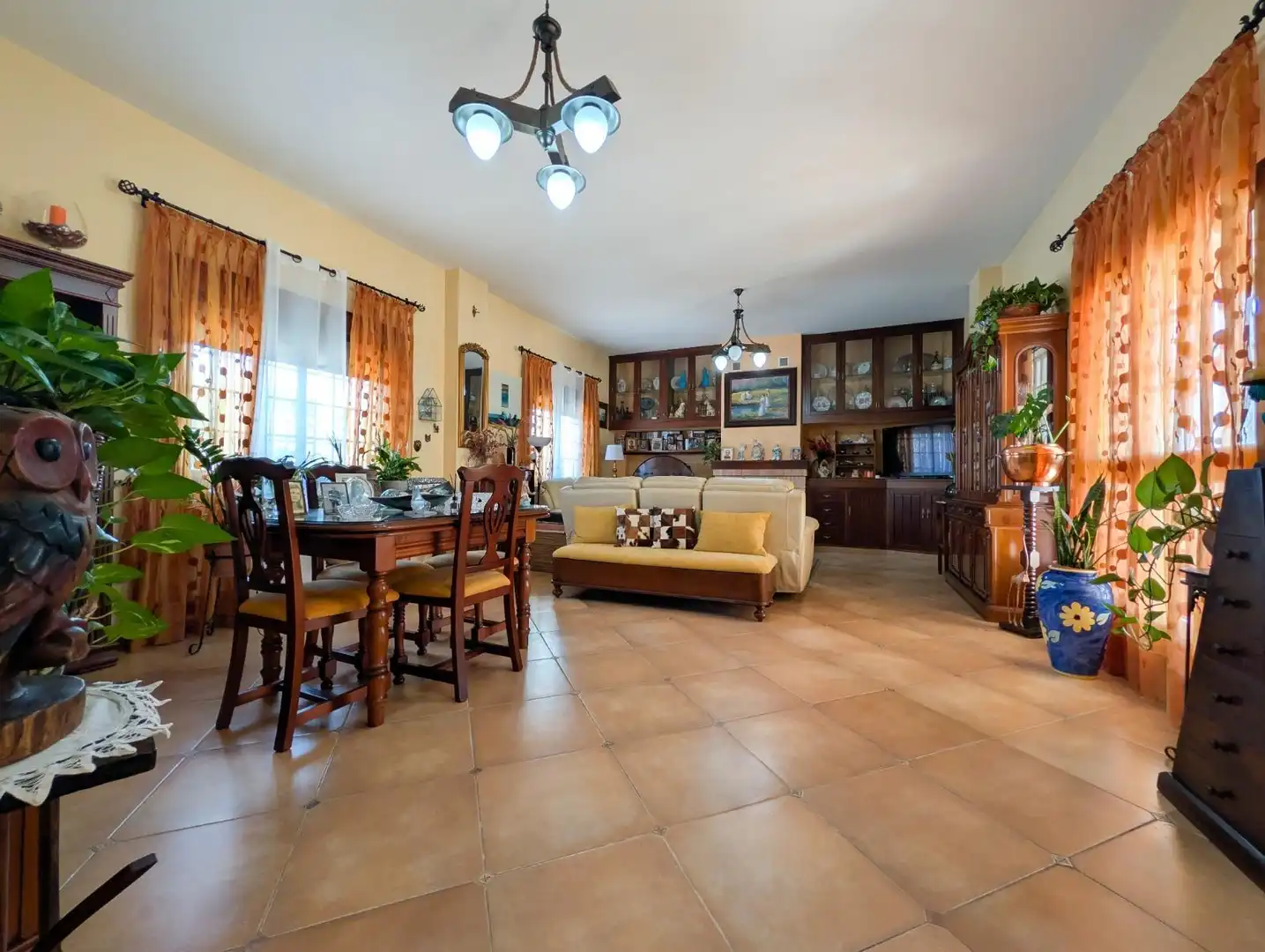Chalet con piscina en venta en Sanlúcar la Mayor, imagen 12