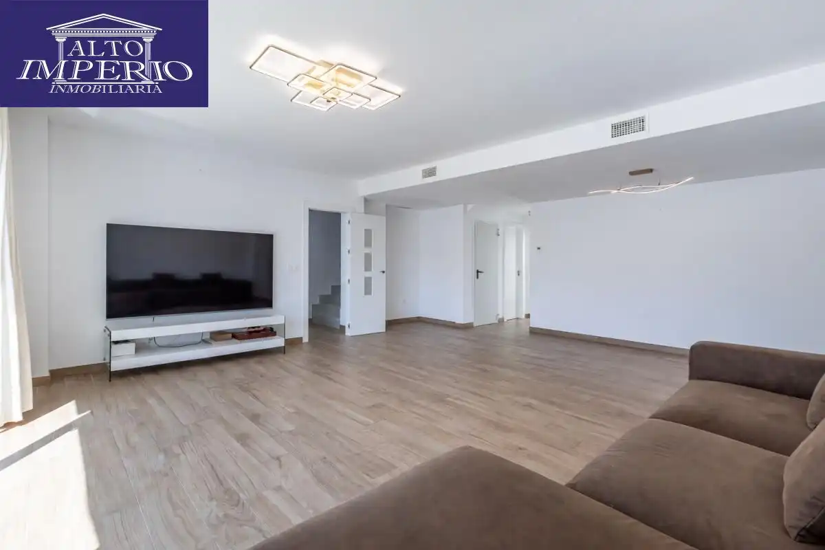 Villa avec balcon à vendre à Calle Chimborazo 57, imagen 14