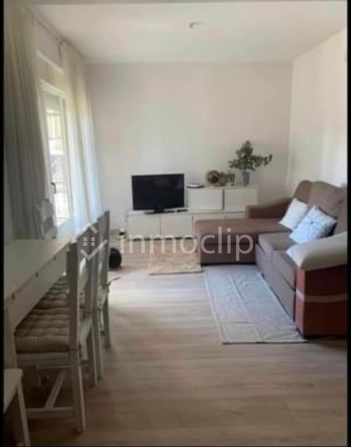 Living room of Flat to share in Salamanca Capital  with Heating and Furnished