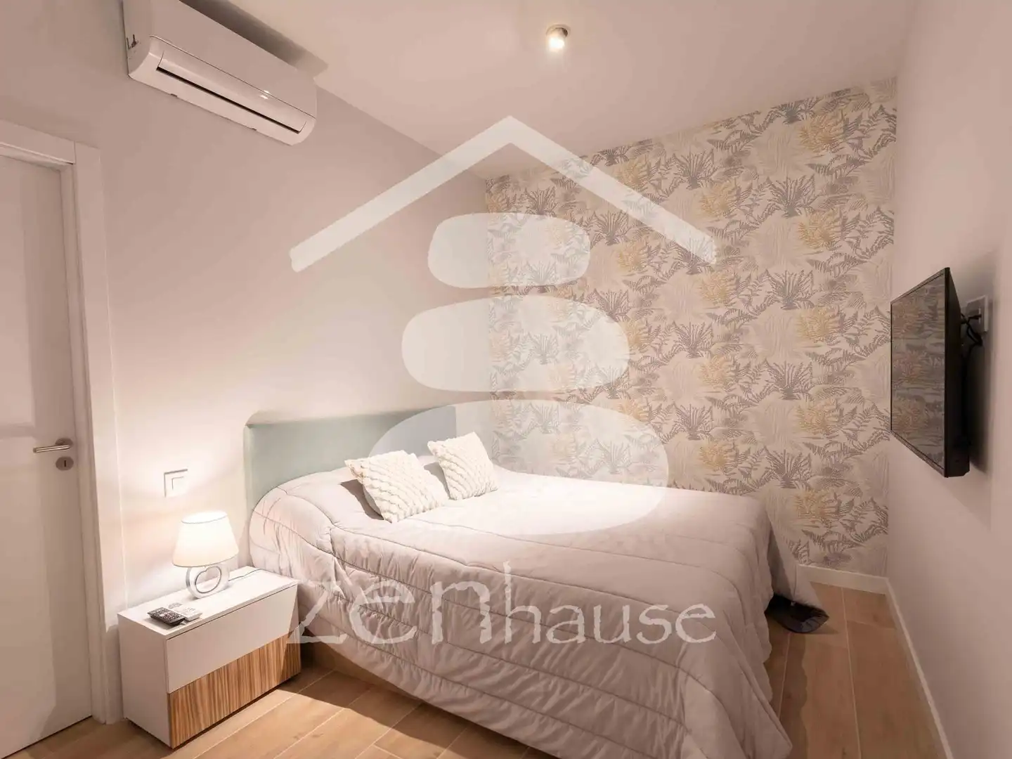 Bedroom of Flat for rent in Madrid  with Air Conditioner and Heating
