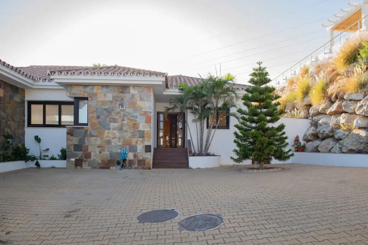 Vista exterior de Casa o chalet en venta en Benalmádena con Aire acondicionado, Calefacción y Piscina