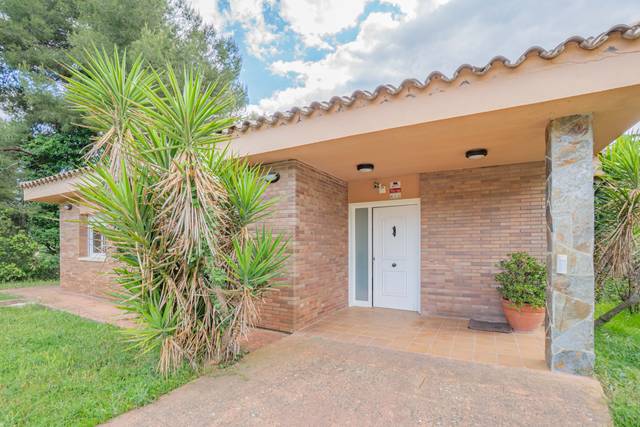 Casa-chalet en Venta en Carrer d'Olof Palme en Castellarnau