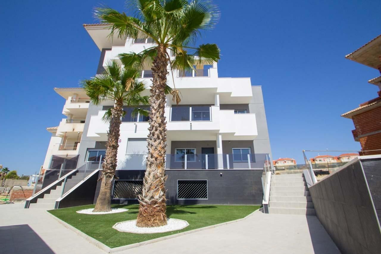 Exterior view of Flat for sale in Orihuela  with Air Conditioner, Private garden and Terrace