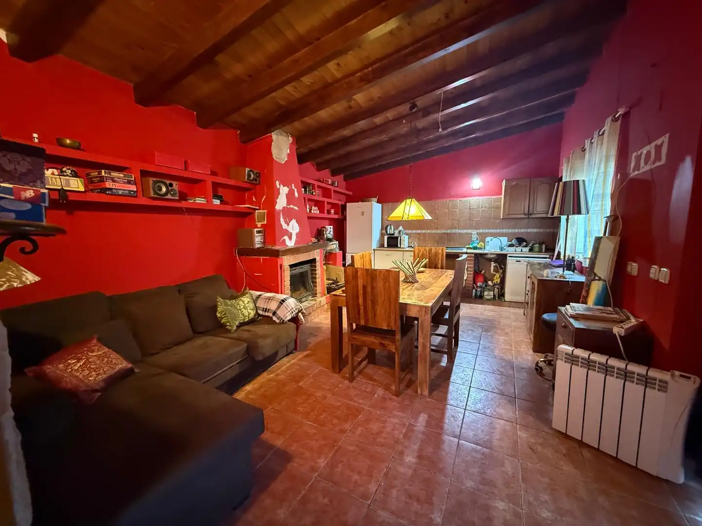 Sala d'estar de Casa adosada en venda en Tolbaños amb Calefacció i Traster