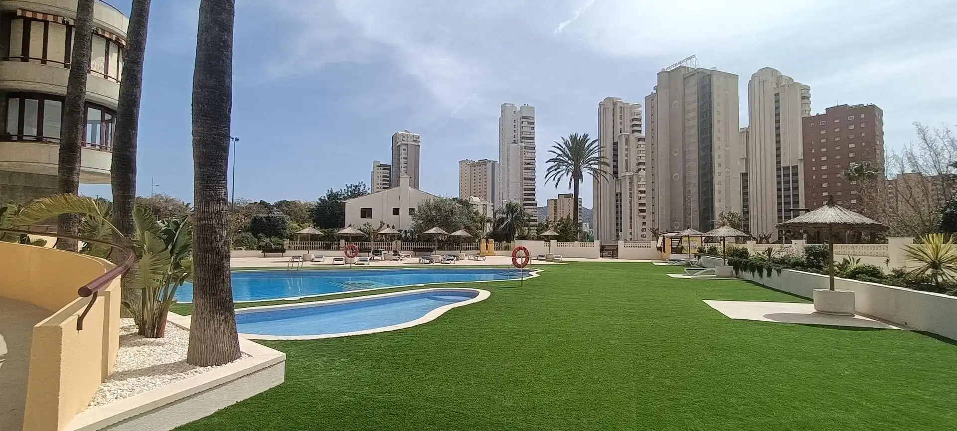 Swimming pool of Apartments for sale in Benidorm  with Air Conditioner, Private garden and Terrace