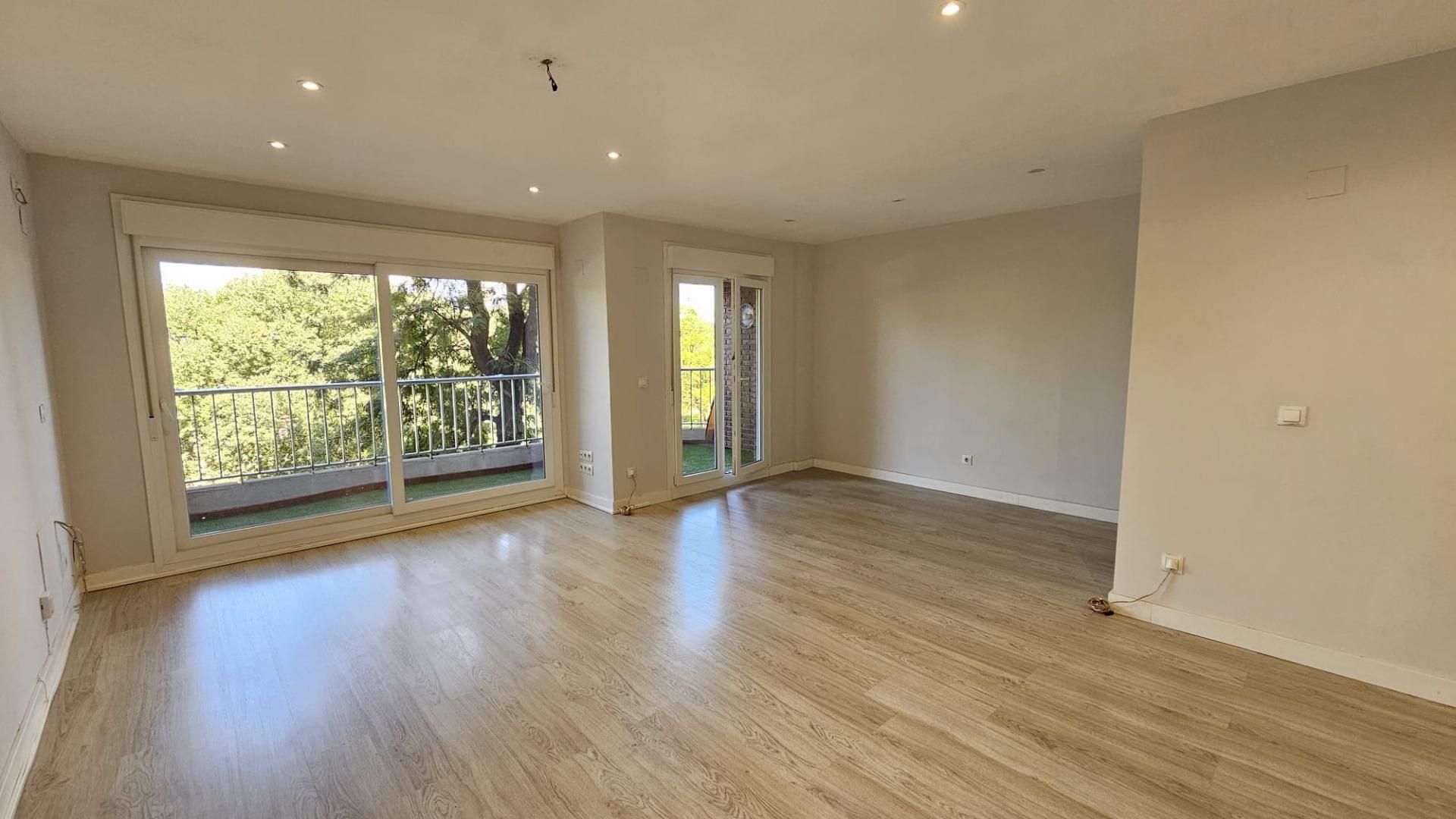 Sala d'estar de Pis en venda en  Córdoba Capital amb Aire condicionat, Terrassa i Traster