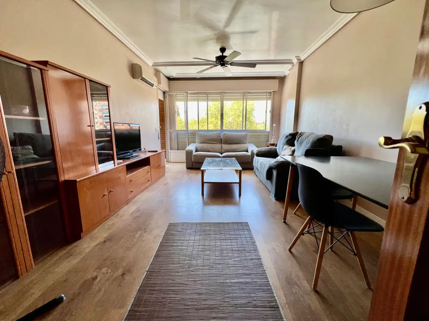 Flat for rent in Antonio Martinez Virel, Valdepasillas - La Paz - Huerta Rosales