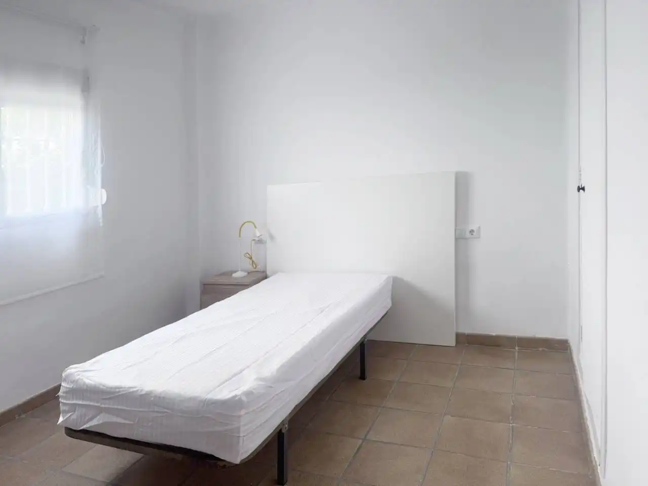 Schlafzimmer von Haus oder Chalet zur Miete in Paterna mit Privatgarten, Terrasse und Möbliert