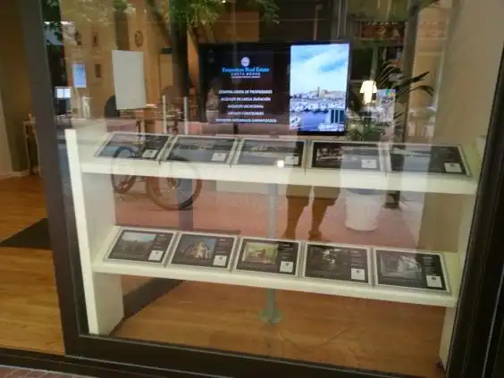 Büro zur Miete in Palamós mit Klimaanlage und Möbliert
