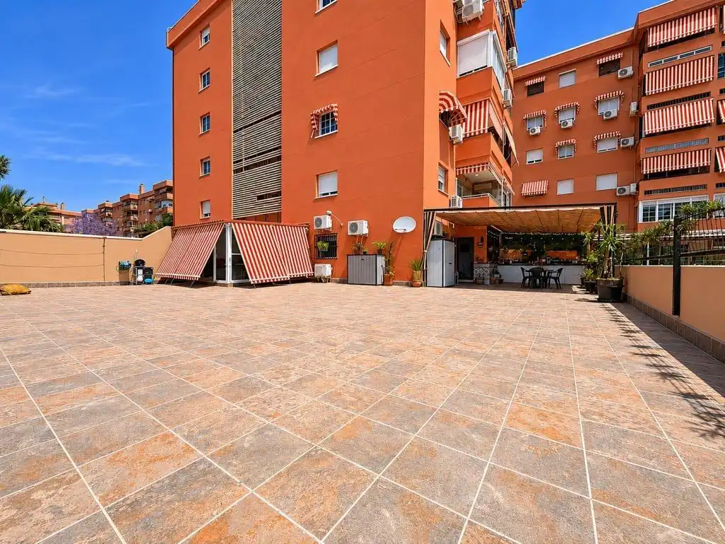Àtic amb jardí en venda a Calle GUINDOS LOS, imagen 17