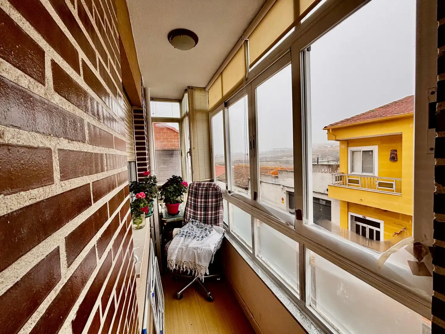 Terrassa de Pis en venda en La Bañeza  amb Calefacció, Parquet i Terrassa