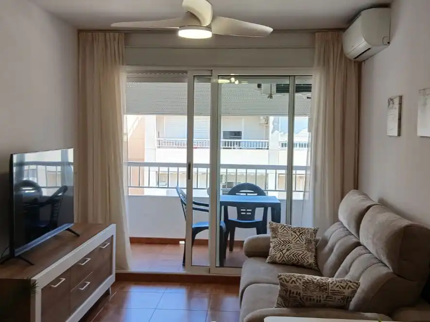 Apartment with lift to rent in Carrer José Segrelles 22, imagen 6