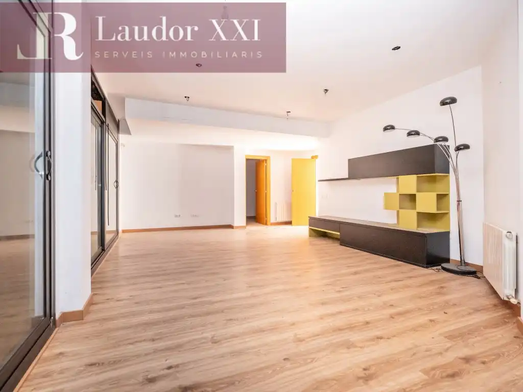 Sala de estar de Casa adosada en venta en Sant Quirze del Vallès