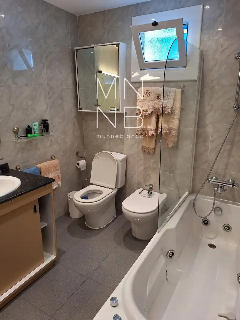 Badezimmer von Wohnung zur Miete in Sant Vicenç de Montalt mit Klimaanlage, Heizung und Terrasse