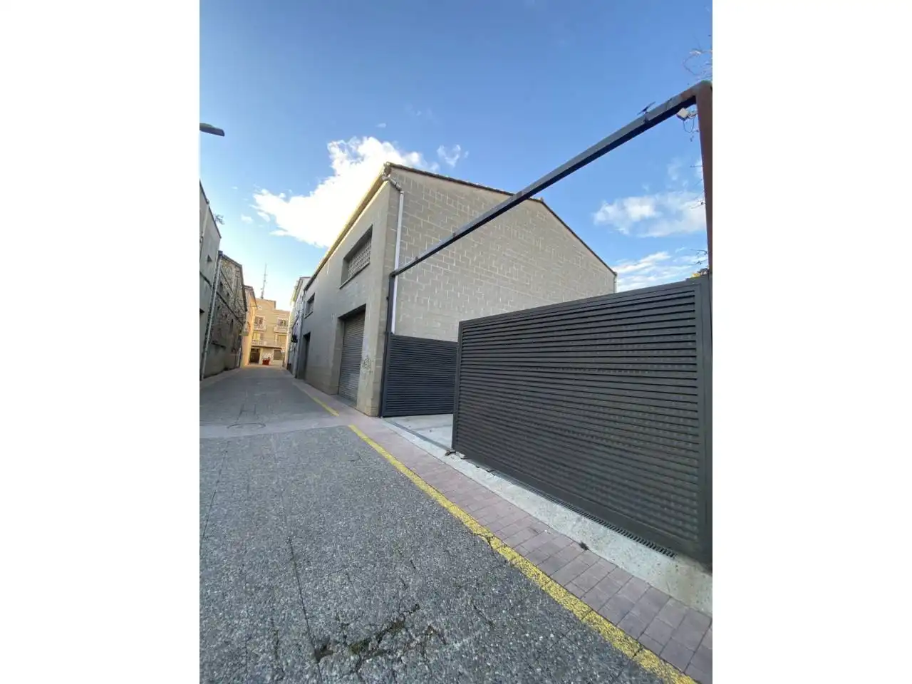 Nave industrial en venta en Sarrià de Ter