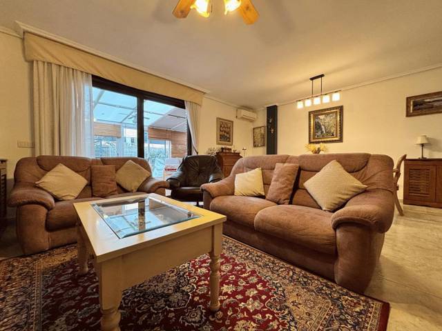 Casa adosada en Venta en Garrapinillos