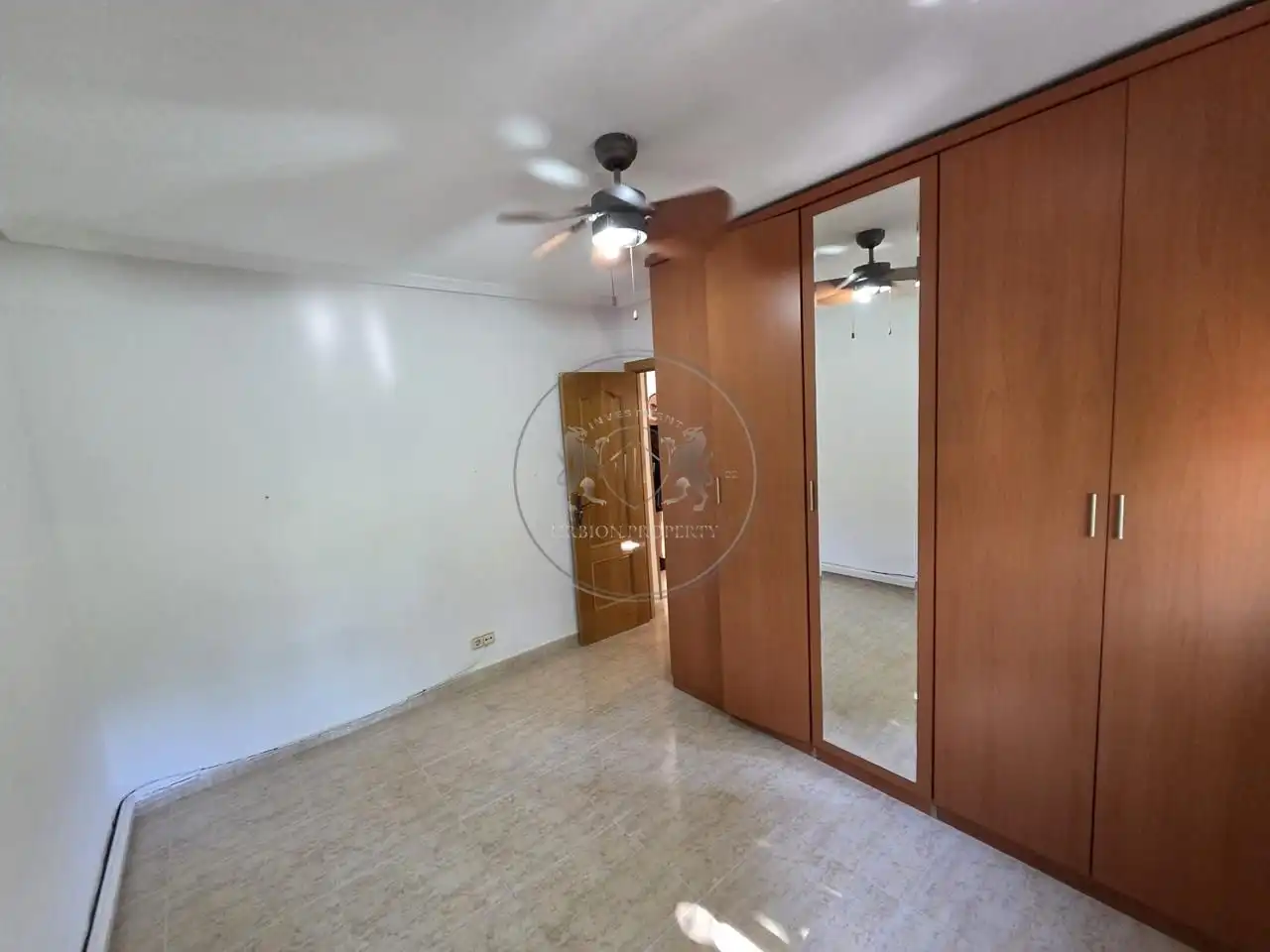 Flat for sale in Madrid  with Air Conditioner and Terrace