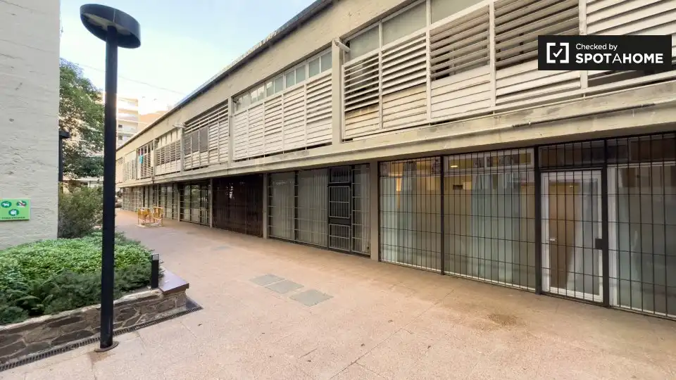 Vista exterior de Pis de lloguer en Barcelona amb Aire condicionat, Calefacció i Moblat