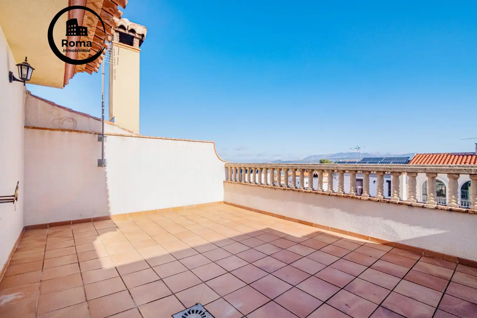 Terraza de Casa adosada en venta en La Zubia con Aire acondicionado, Calefacción y Piscina