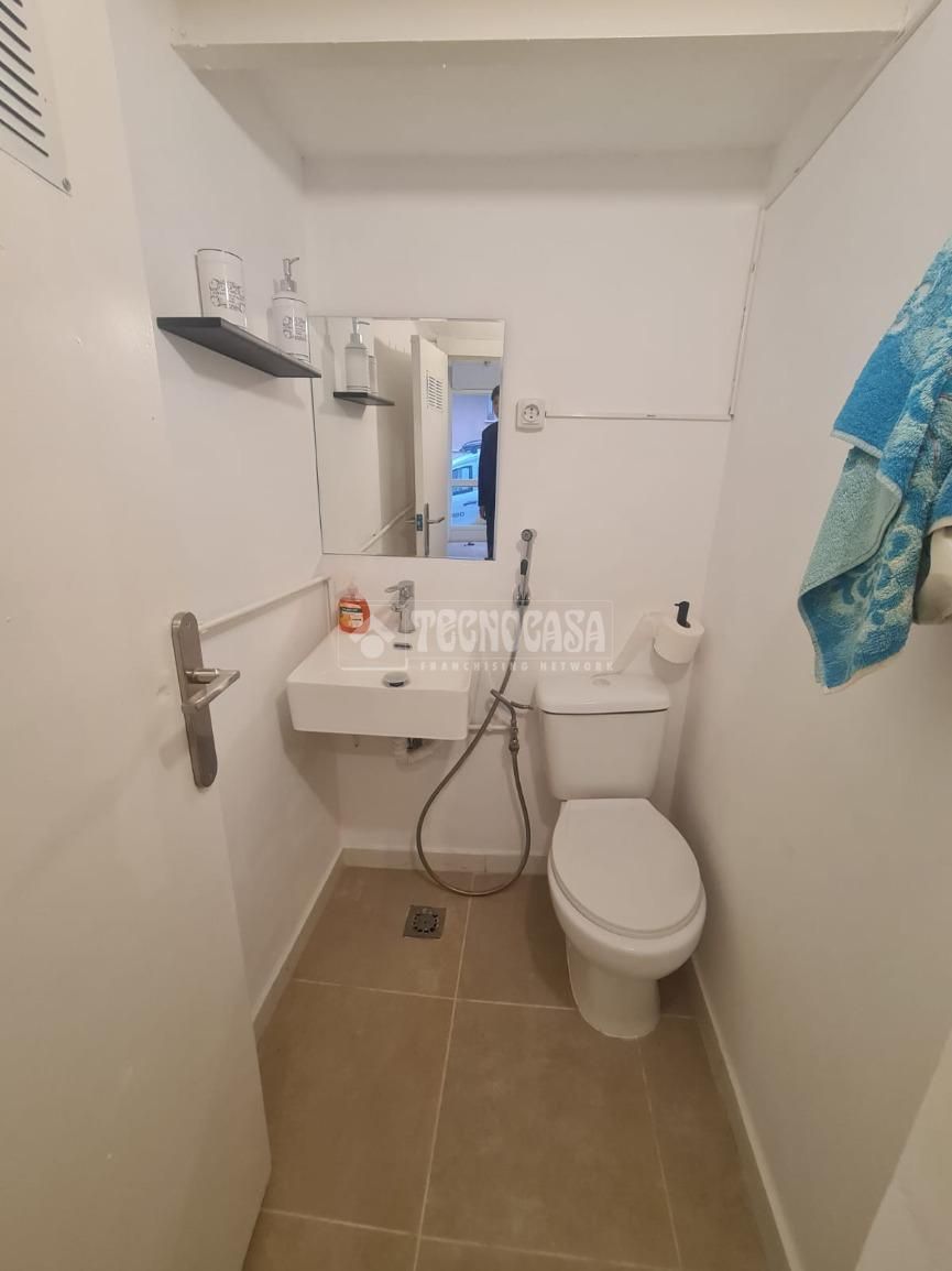 Baño de Local de alquiler en  Barcelona Capital