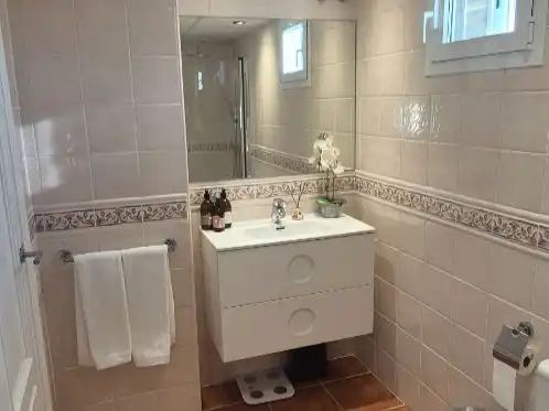 Casa aparellada amb piscina en venda a AVENIDA DE MALTA 10, imagen 27