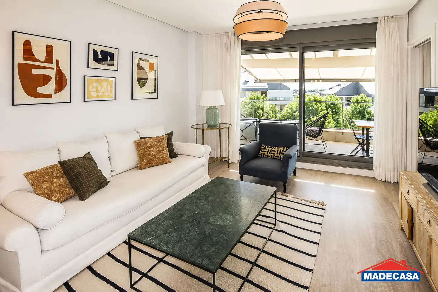 Sala de estar de Ático en venta en Pozuelo de Alarcón con Aire acondicionado, Calefacción y Jardín privado