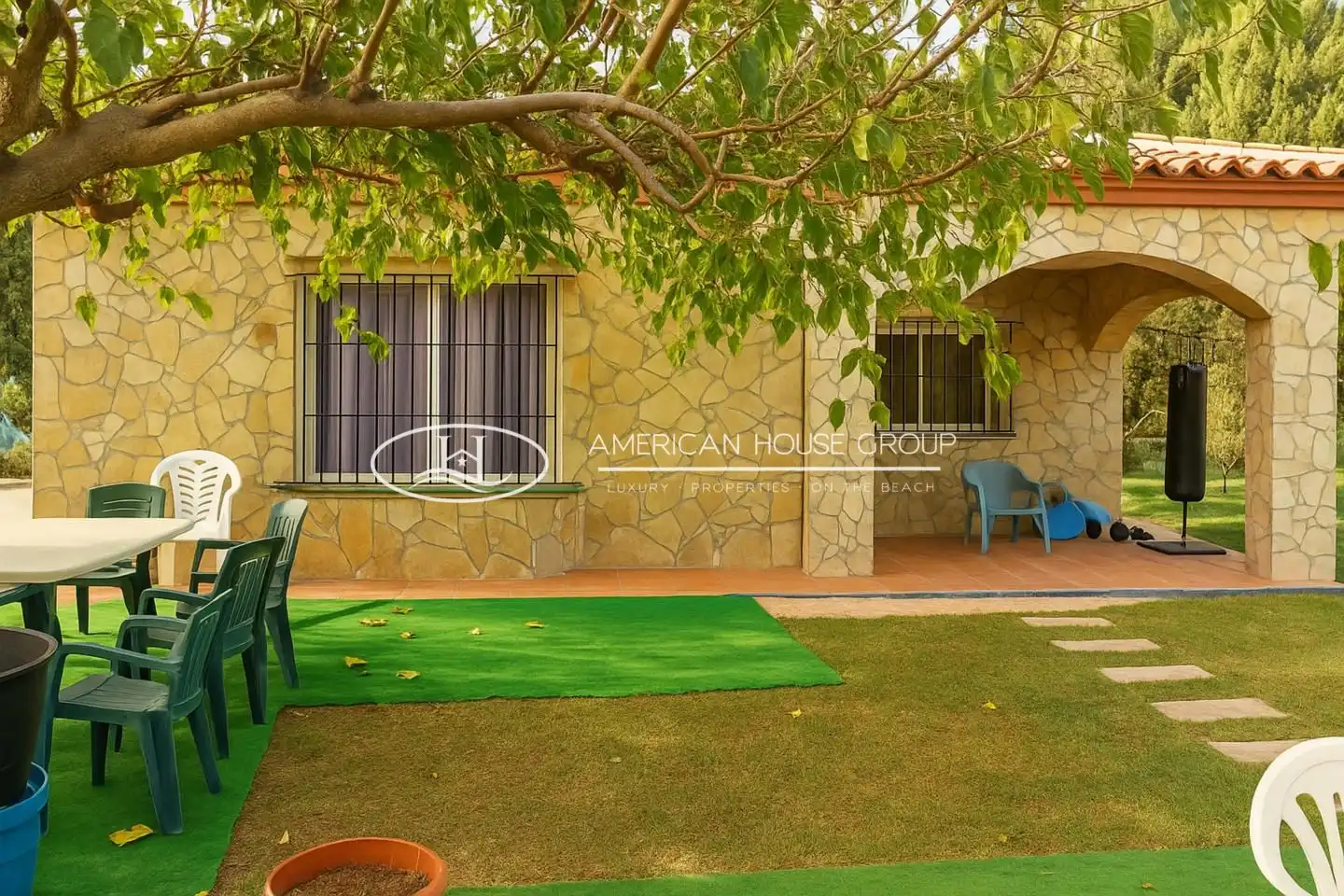 Exterior view of Houses for sale in Chiclana de la Frontera  with Private garden, Storage room and Swimming Pool