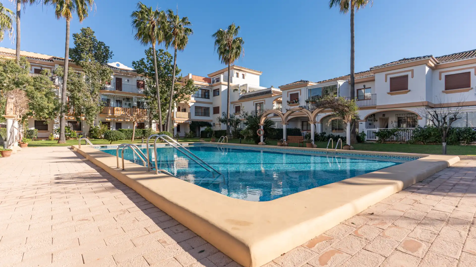 Piscina de Àtic en venda en Dénia amb Aire condicionat, Rentadora i Balcó