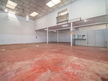 Nave industrielle à vendre à Valdepelayo - Montepinos - Arroyo Culebro