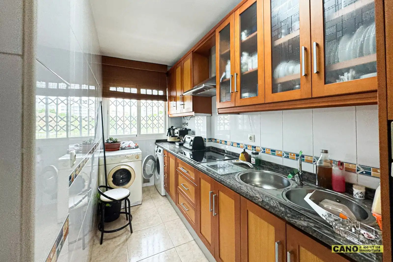 Cocina de Piso en venta en Almería con Aire acondicionado, Calefacción y Trastero