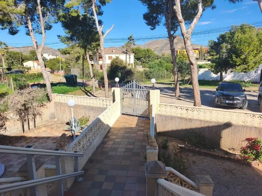 Außenansicht von Haus oder Chalet zum Verkauf in Cartagena mit Klimaanlage, Heizung und Privatgarten