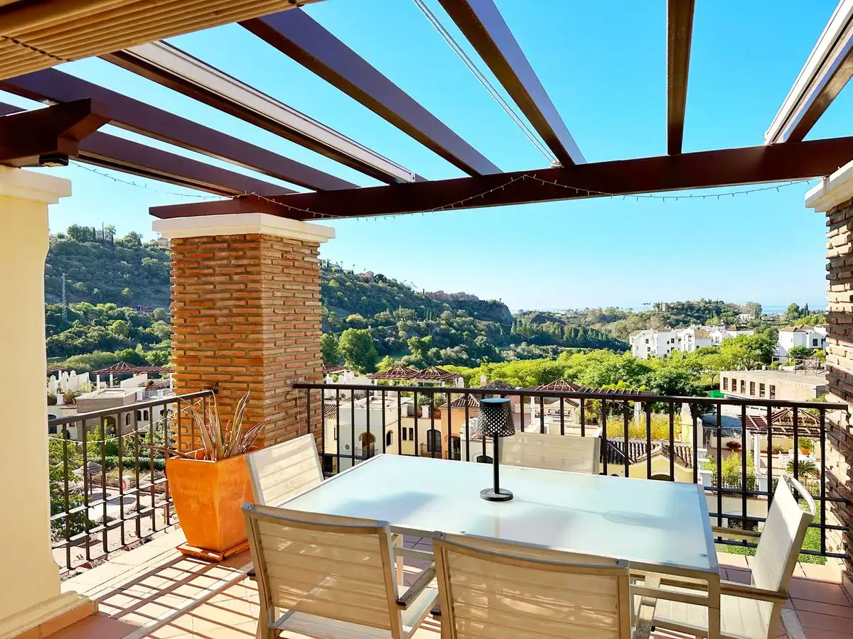 Penthouse with pool for sale in Los Arqueros  - Puerto del Almendro