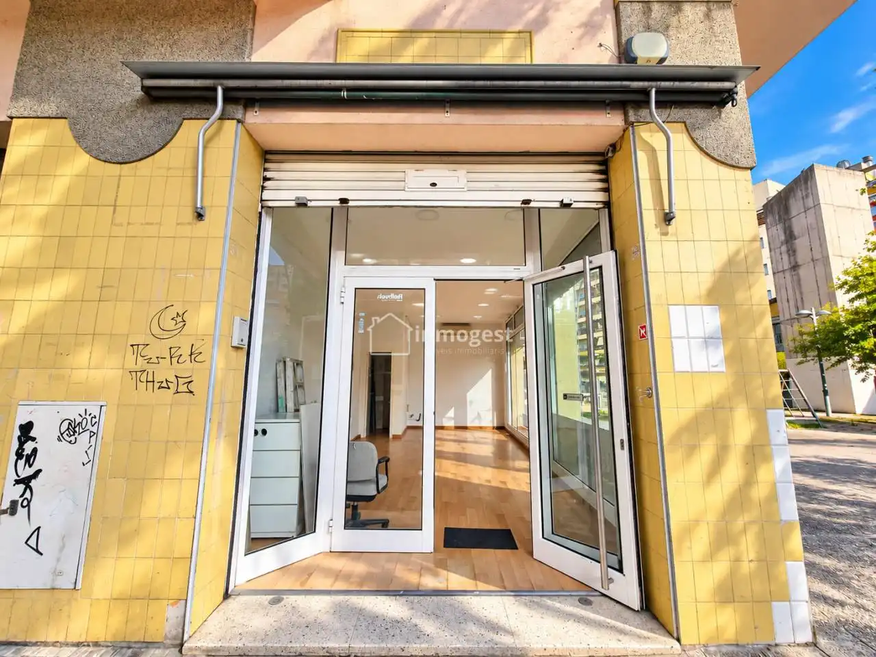 Locale commerciale in affitto a Calle ANSELM CLAVE, imagen 3