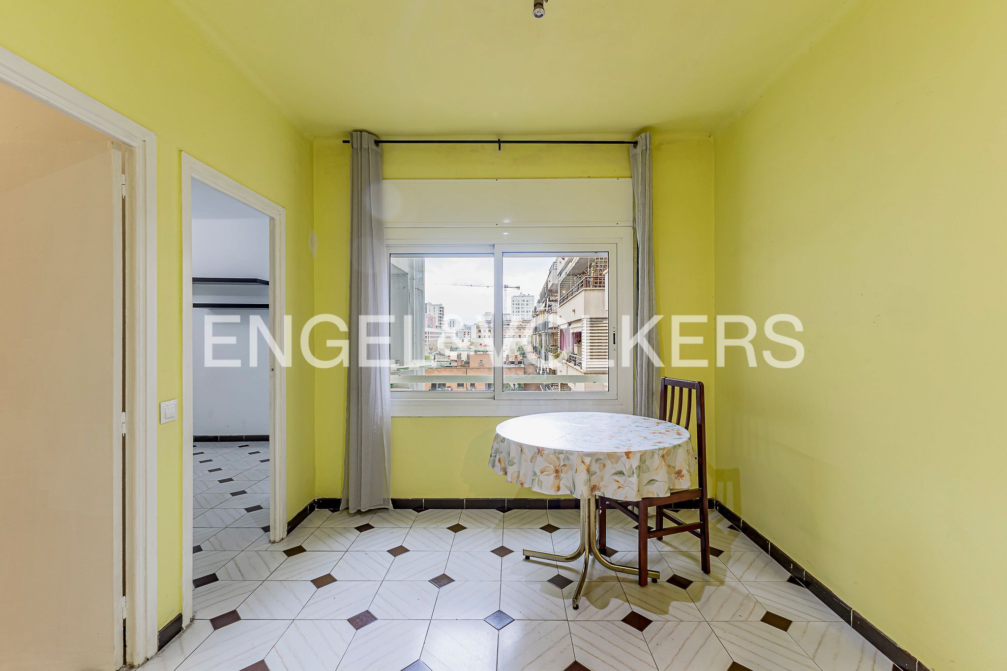 Vista exterior de Apartament en venda en  Barcelona Capital amb Calefacció